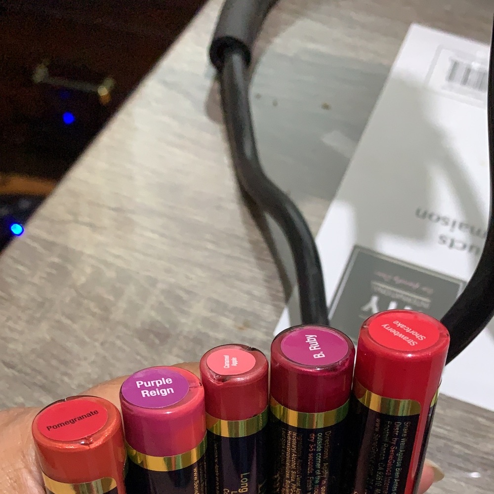 Lipsense - Picture 2 of 2